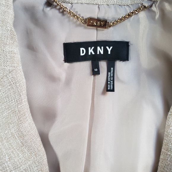 Women's DKNY One Button Blazer - Picture 8 of 9